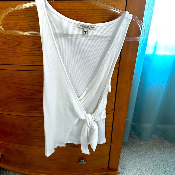 EXPRESS One Eleven line tie-front white ribbed-knit women’s top size S worn once - Picture 6 of 8